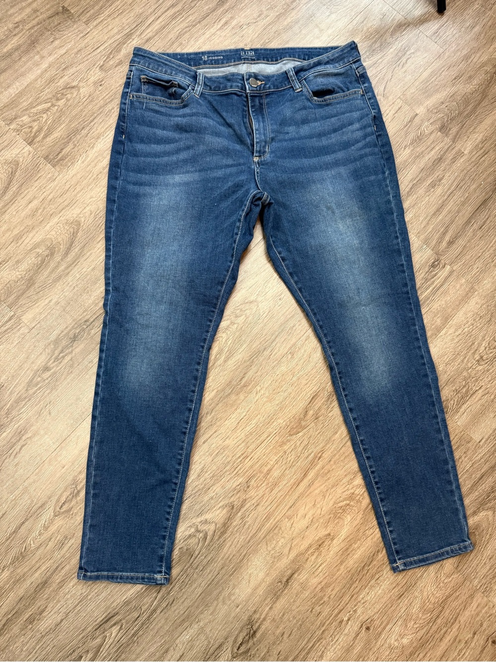 a.n.a Women's Blue Stretch Denim Jeggings